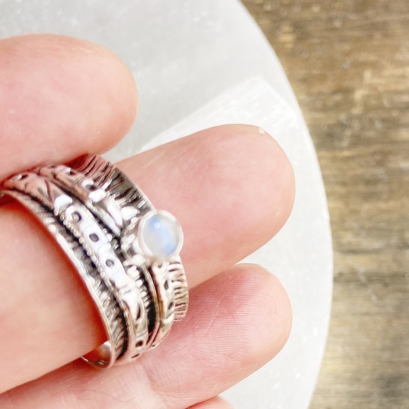 WHITE OPAL STERLING SILVER SPINNER BOHO RI… - Picture 2 of 10